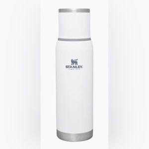 NWT • Stanley • The Adventure • To Go • Bottle • 24 oz. / .75 L • Color • Polar
